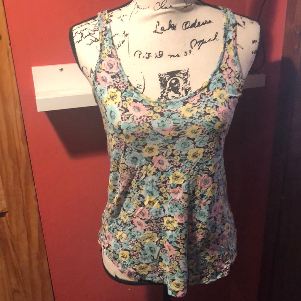 Floral Tank with Keyhole back.